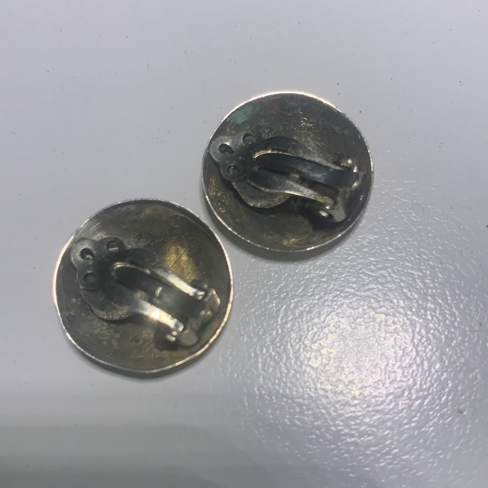 Vintage signed sterling small sterling silver round 0.5” clip on earrings - Picture 6 of 8